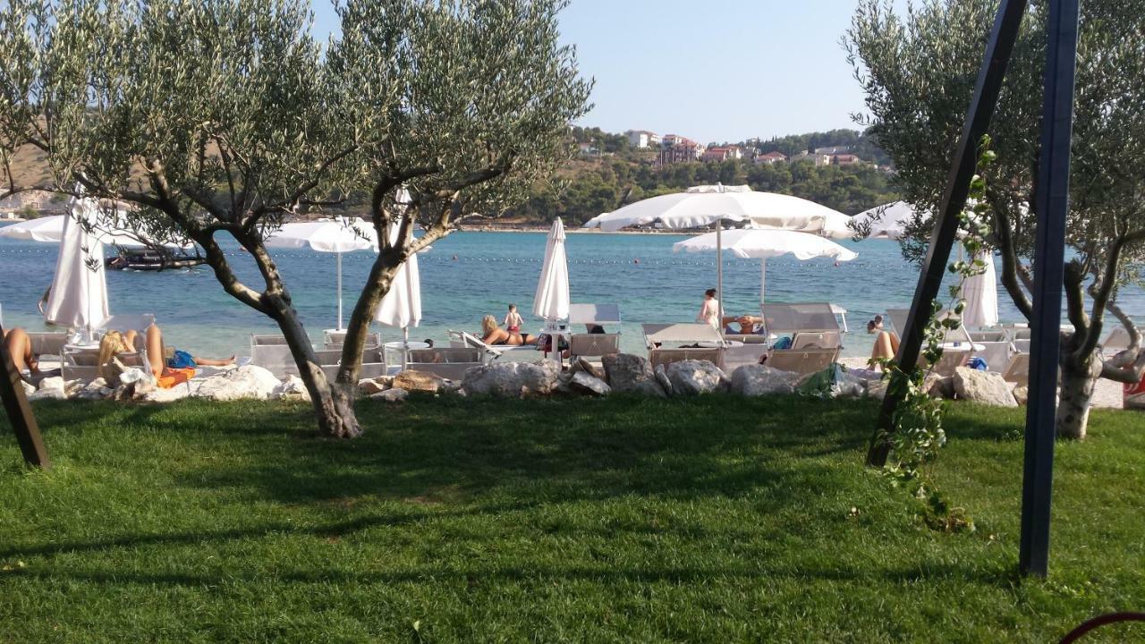 Seaside Apartment For 2 P Trogir Exterior photo